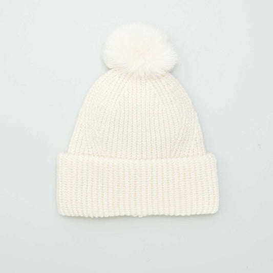 Ribbed knit bobble hat beige